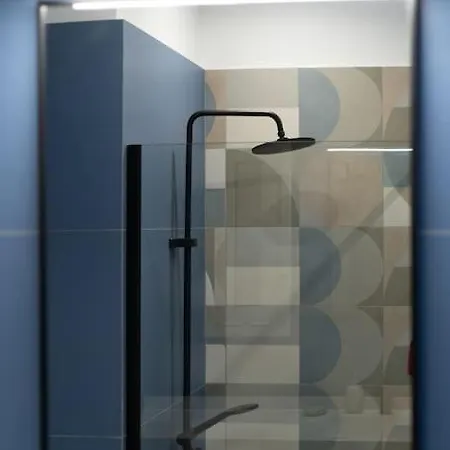 Prime 3-br Exarcheia Abode *