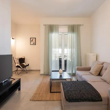 Prime 3-br Exarcheia Abode Apartment *